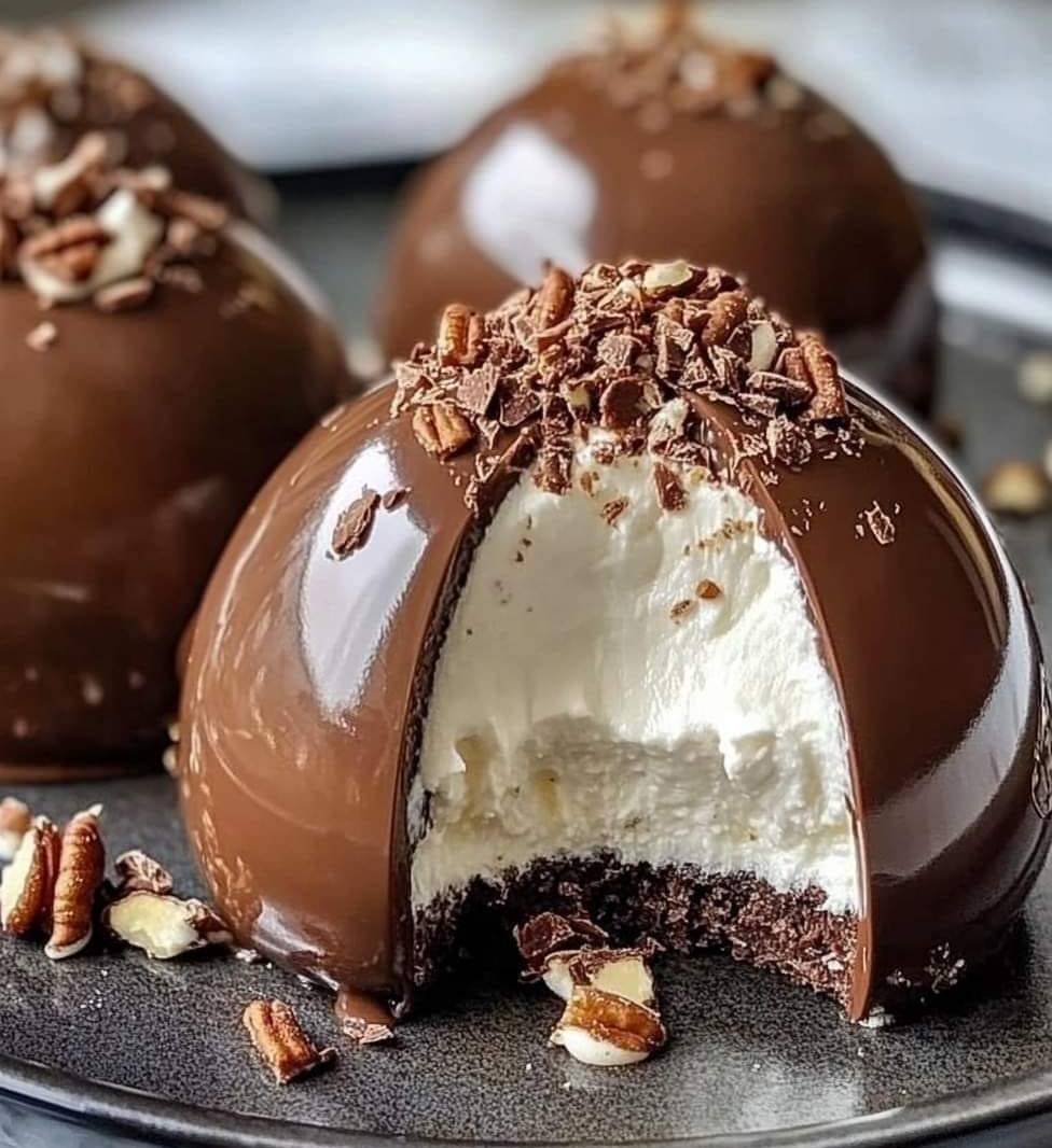 Délicieux Dômes Chocolat et Praliné avec Mousse de Mascarpone