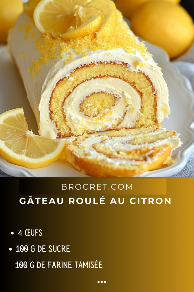 Gâteau roulé au citron, garni d'une crème au fromage, décoré de zestes et d’un glaçage au citron