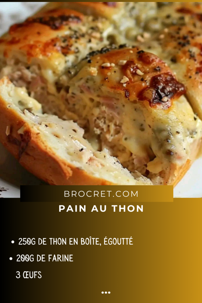 Pain au thon doré et tranché, prêt à être dégusté