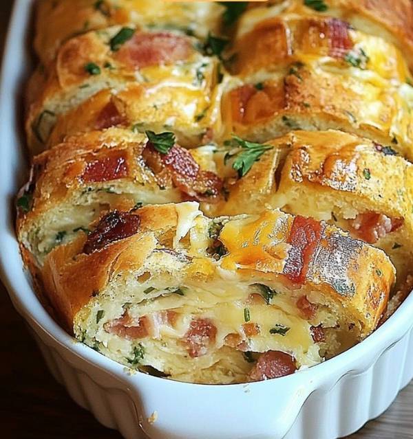 Pain farci aux lardons herbes et fromage à raclette