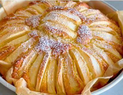 Gâteau moelleux aux pommes Simple